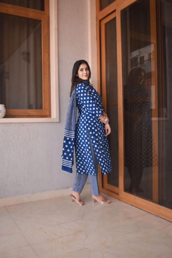 Vishpra Women Polka-dot print Kurti - Image 4