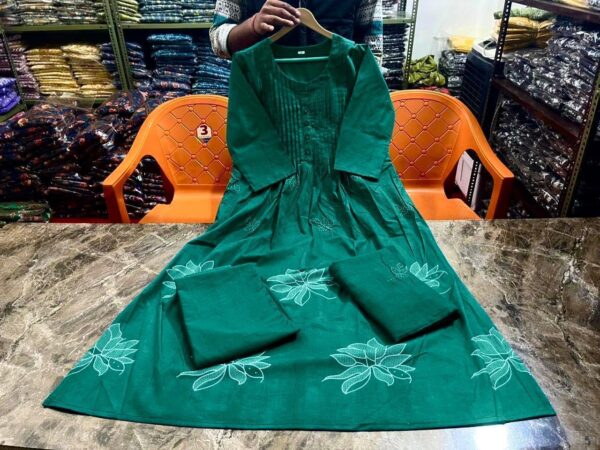 Vishpra Women's Printed Cotton Kurta - Image 5